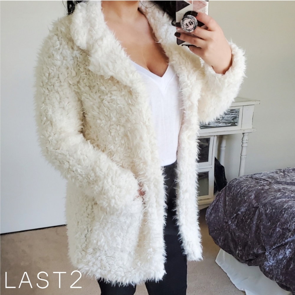 SHEEPLY in Ivory ▪︎ Shaggy Faux Fur Lined Coat